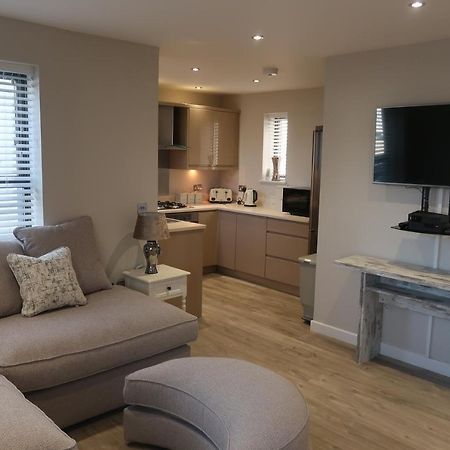 3 The Mews Montpellier Cheltenham Exterior photo